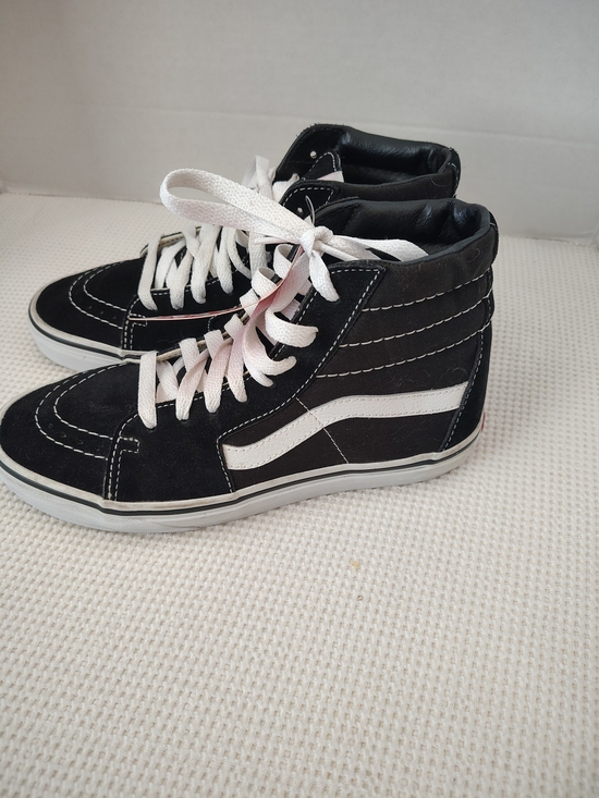 Vans Shoes - Vans Black and White High-Top Skate Sneakers Size 6.5